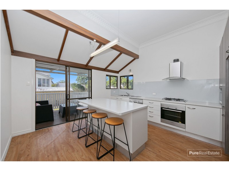 17 Dennis Street, Grange QLD 4051