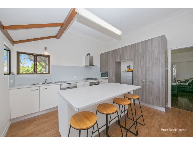 17 Dennis Street, Grange QLD 4051