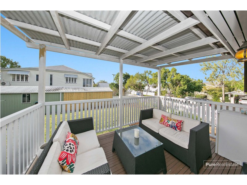 17 Dennis Street, Grange QLD 4051