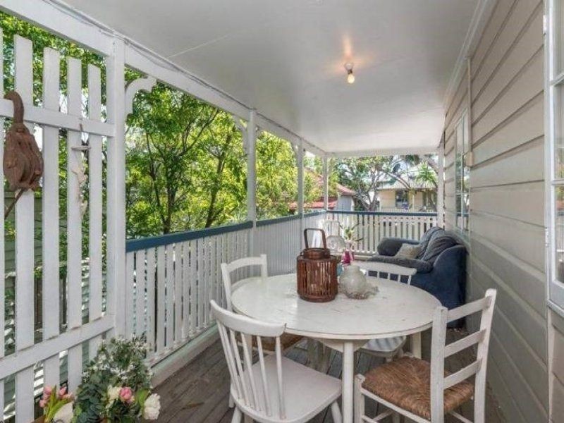 20 Sackville Street, Milton QLD 4064