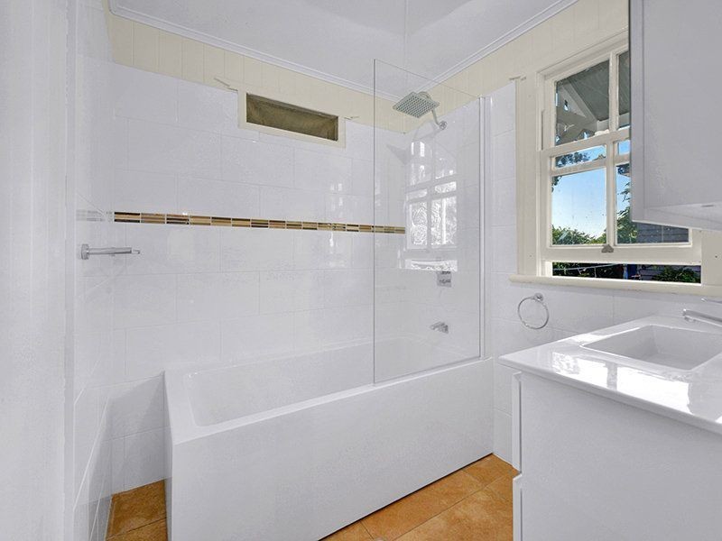 29 Daisy Street, Grange QLD 4051