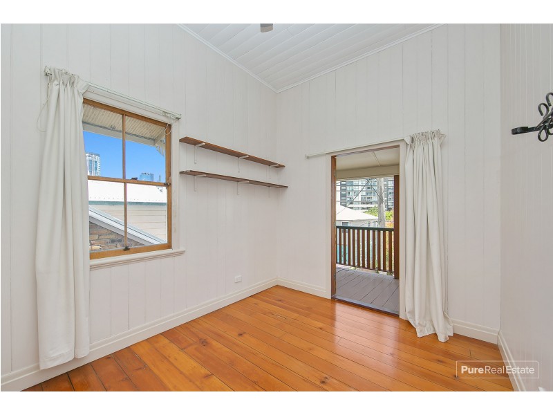 1/111 Isaac Street, Spring Hill QLD 4000