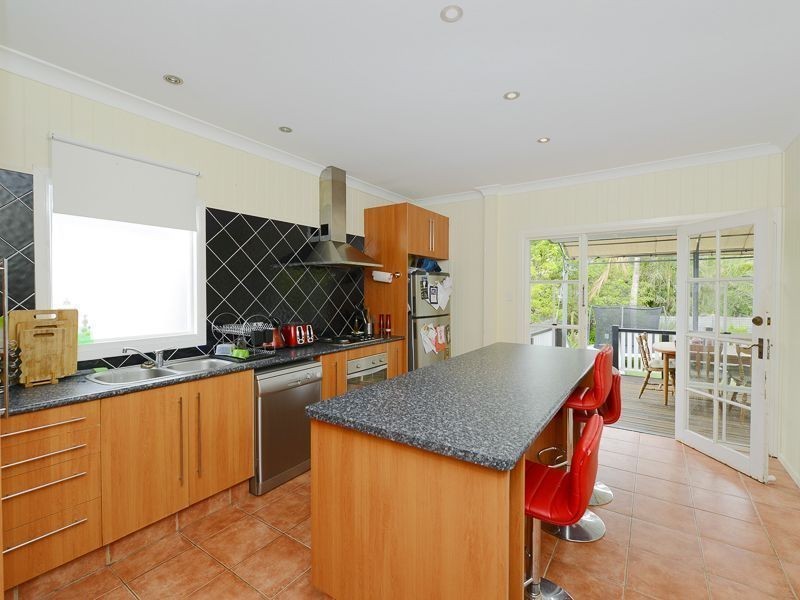 96 Emma Street, Wooloowin QLD 4030