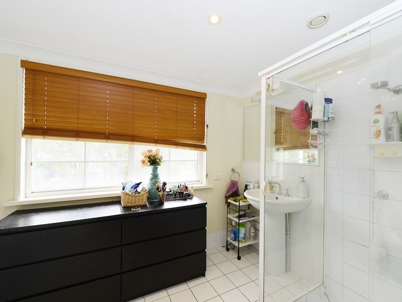 96 Emma Street, Wooloowin QLD 4030