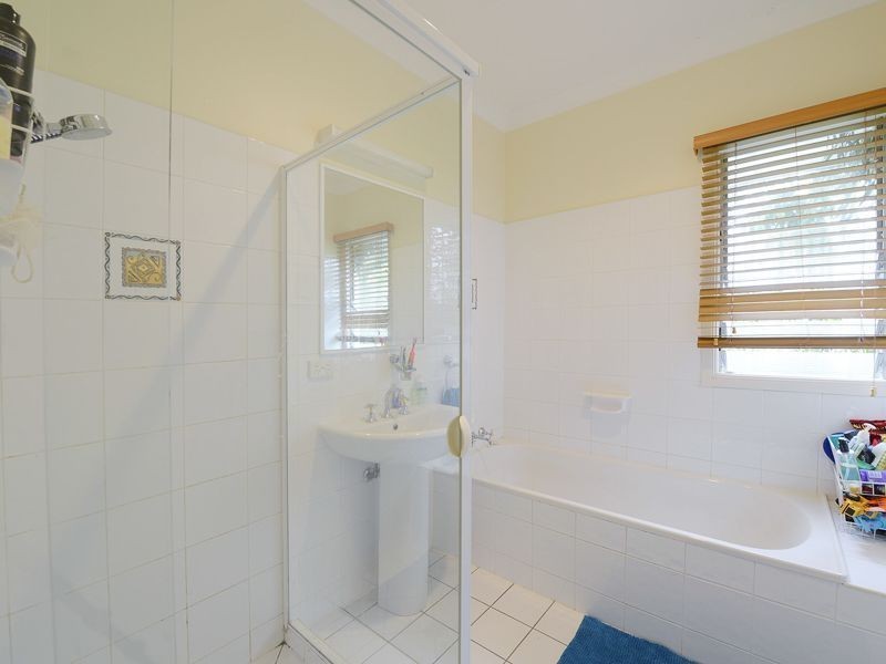 96 Emma Street, Wooloowin QLD 4030