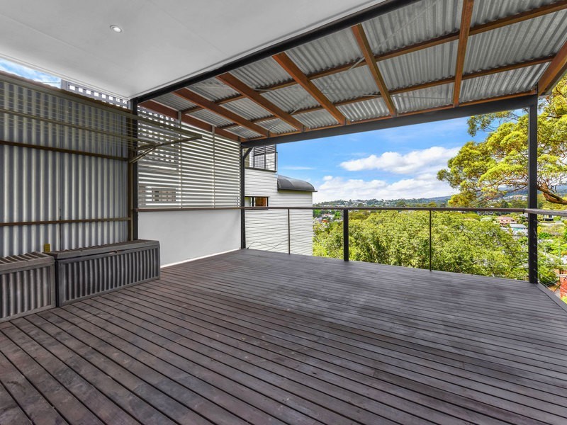 42D Macgregor Terrace, Bardon QLD 4065