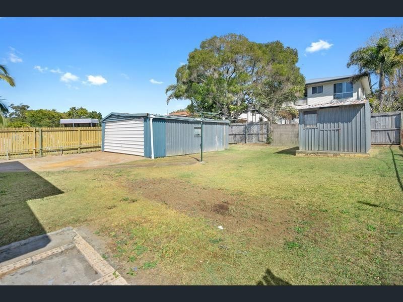 18 Kenmar Street, Wynnum West QLD 4178