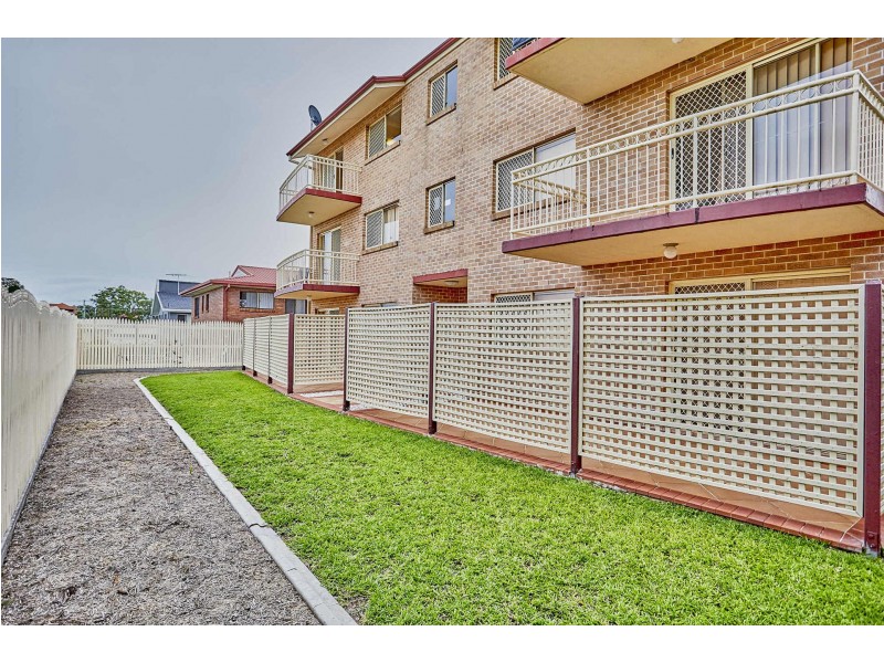 2/17 Pilba Street, Chermside QLD 4032