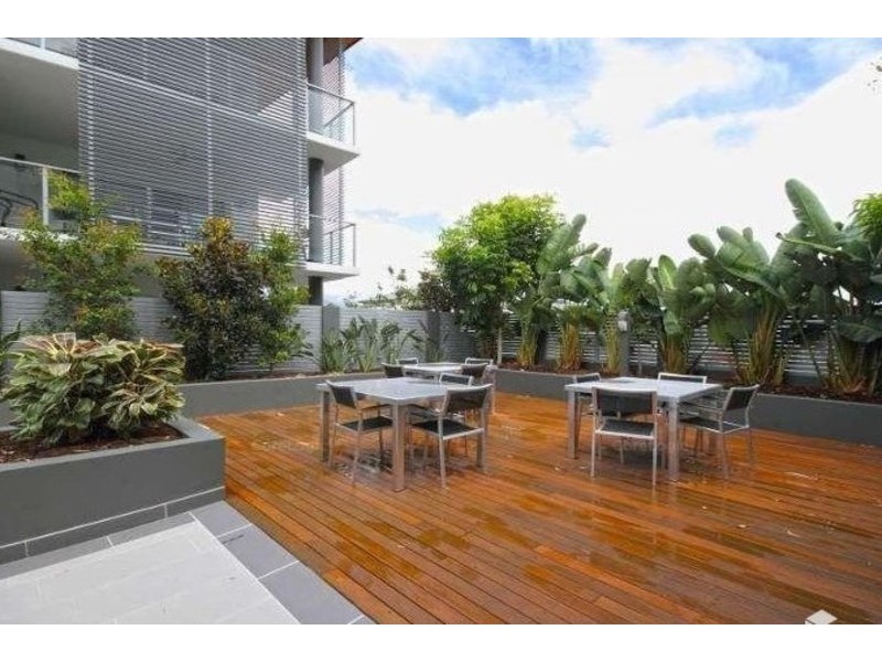 12/12 Barramul Street, Bulimba QLD 4171