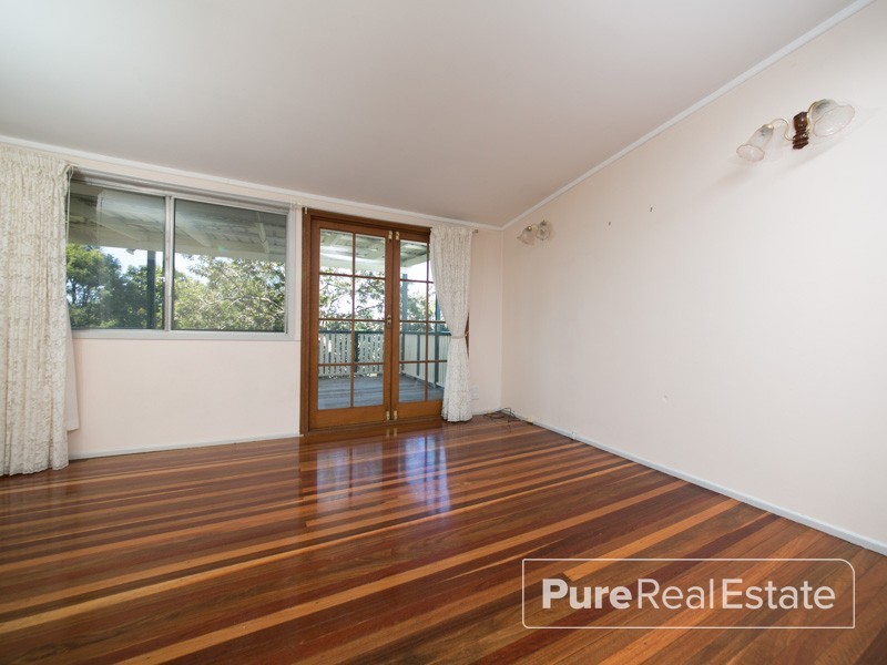 27 Backford Street, Chermside West QLD 4032