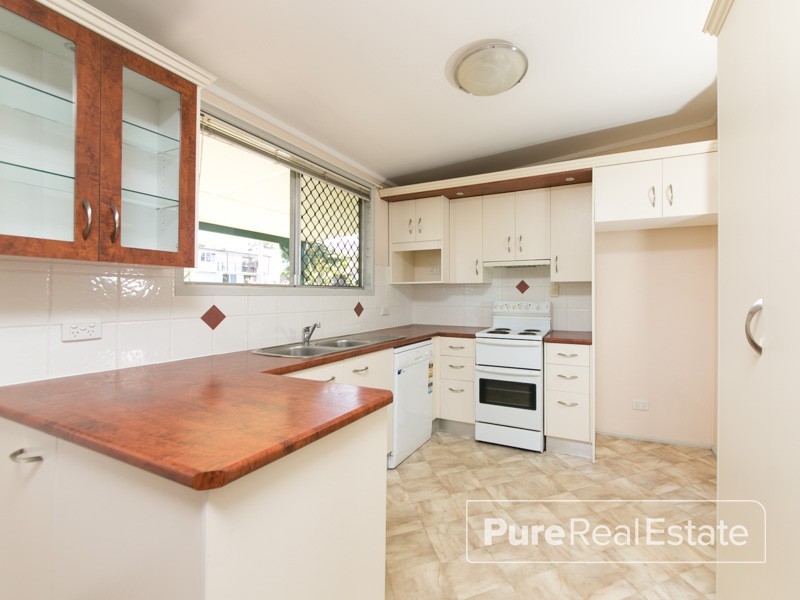 27 Backford Street, Chermside West QLD 4032