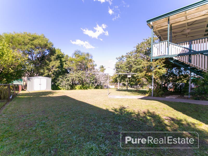 27 Backford Street, Chermside West QLD 4032