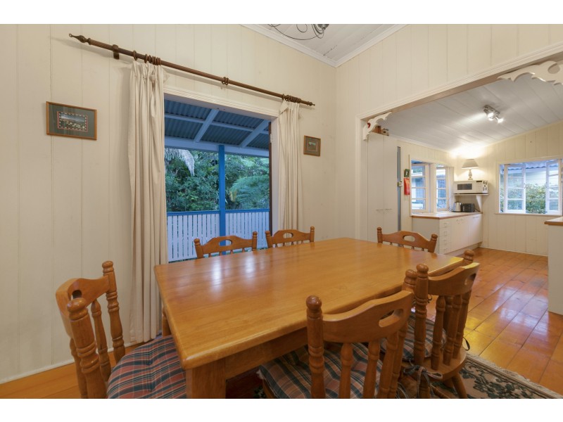 6 Confederate Street, Red Hill QLD 4059