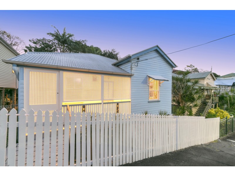 6 Confederate Street, Red Hill QLD 4059