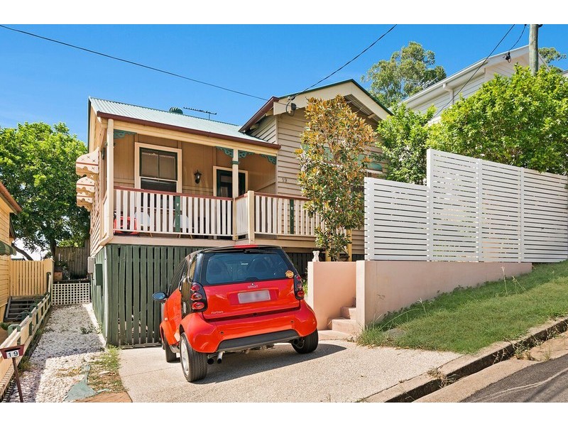 19 Jones Street, Red Hill QLD 4059