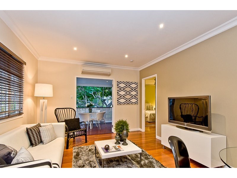 12 Kanangra Street, Stafford QLD 4053