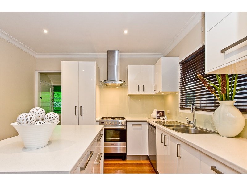 12 Kanangra Street, Stafford QLD 4053