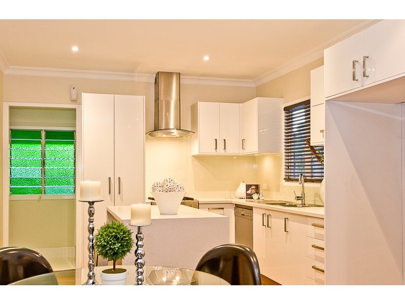 12 Kanangra Street, Stafford QLD 4053