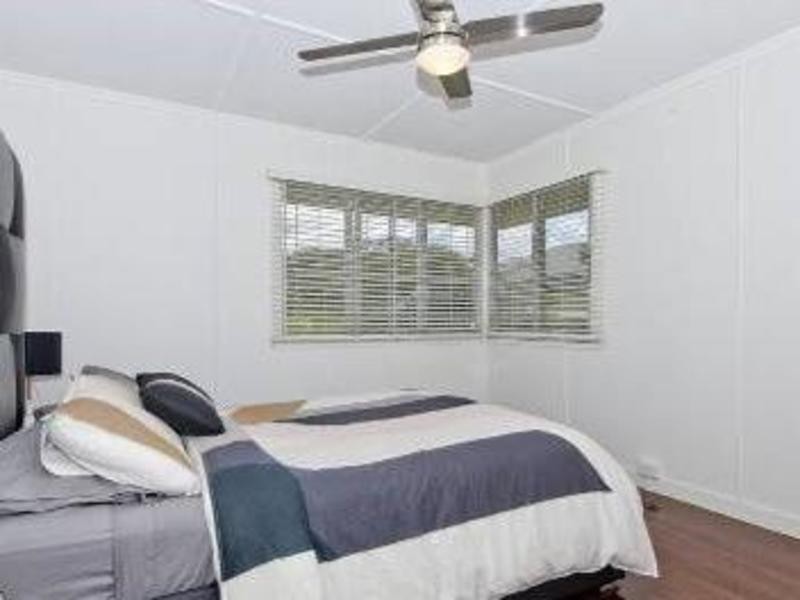 14 Normanton Street, Stafford Heights QLD 4053