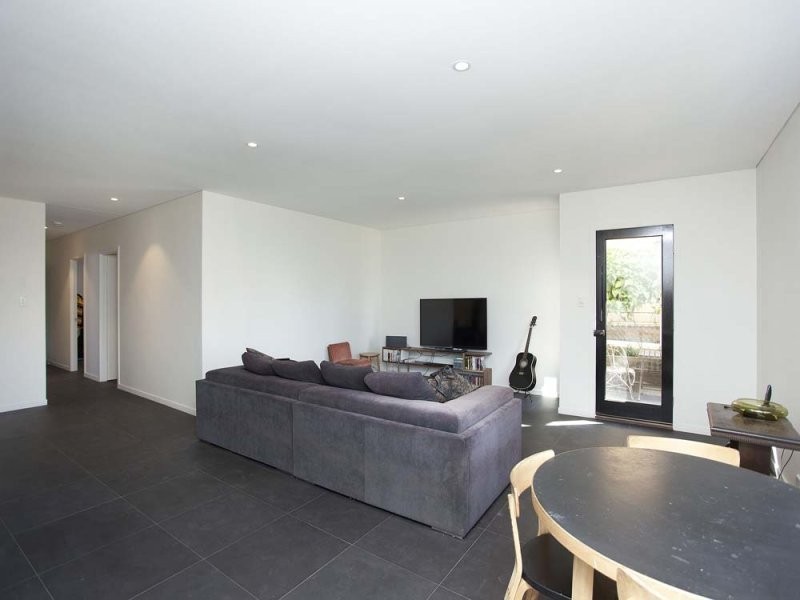 38 Taylor Street, Woolloongabba QLD 4102