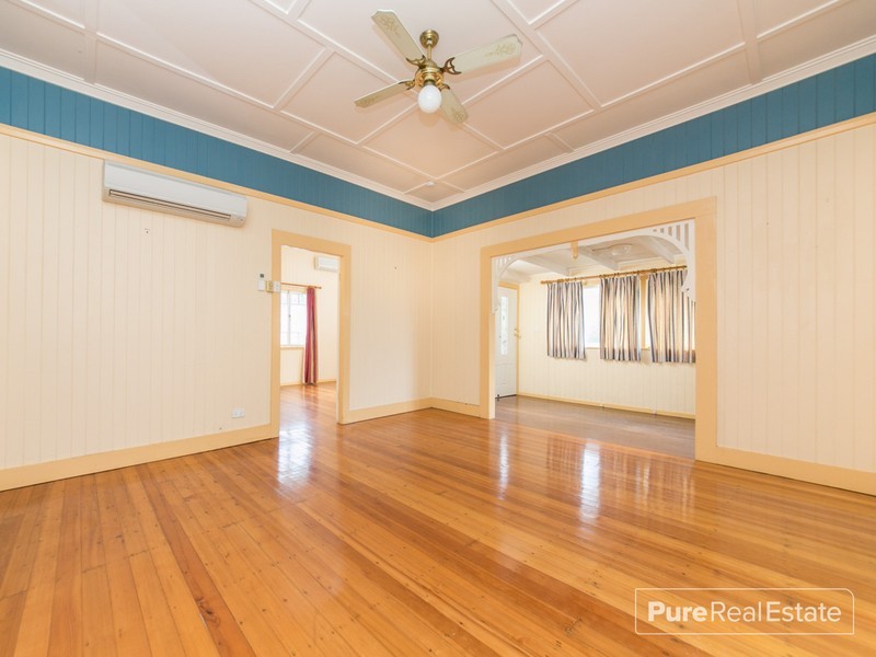 9 Framont Avenue, Holland Park QLD 4121