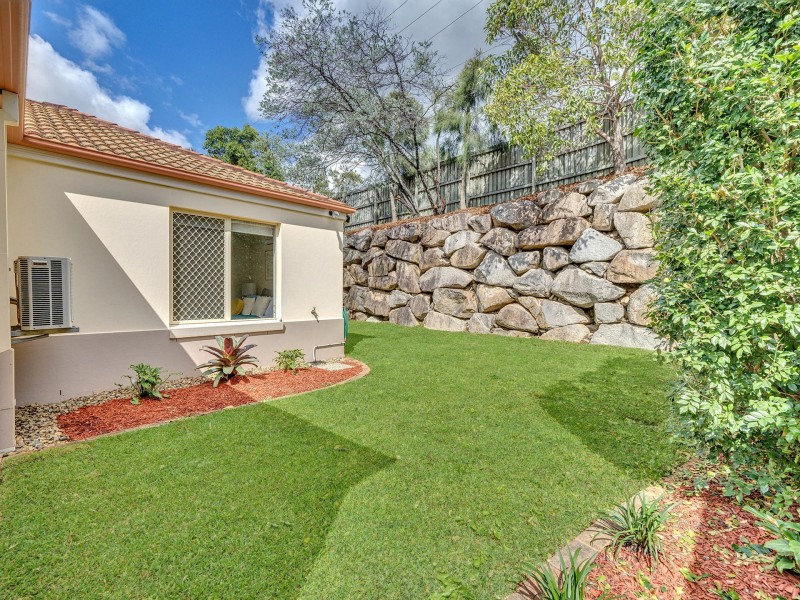 18 Pfeiffer Place, Mcdowall QLD 4053