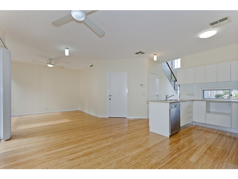 1/18 Ward Street, Indooroopilly QLD 4068