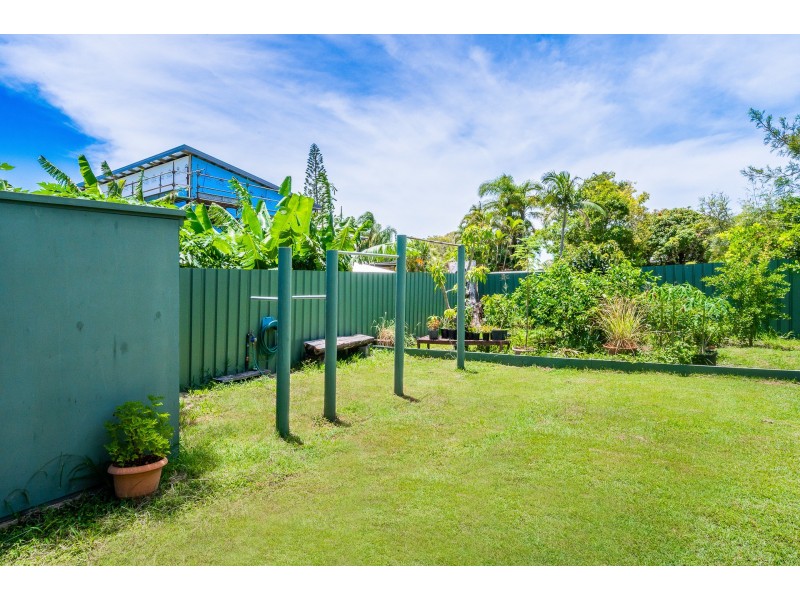 9 Lucas Street, Scarborough QLD 4020