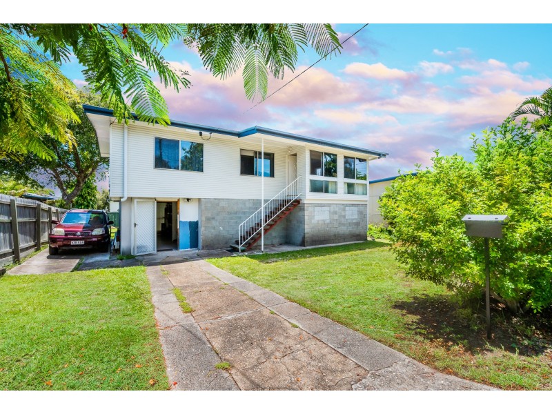 9 Lucas Street, Scarborough QLD 4020