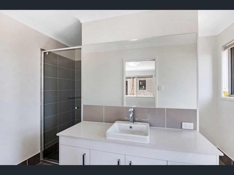 22 Capri Street, Springfield Lakes QLD 4300