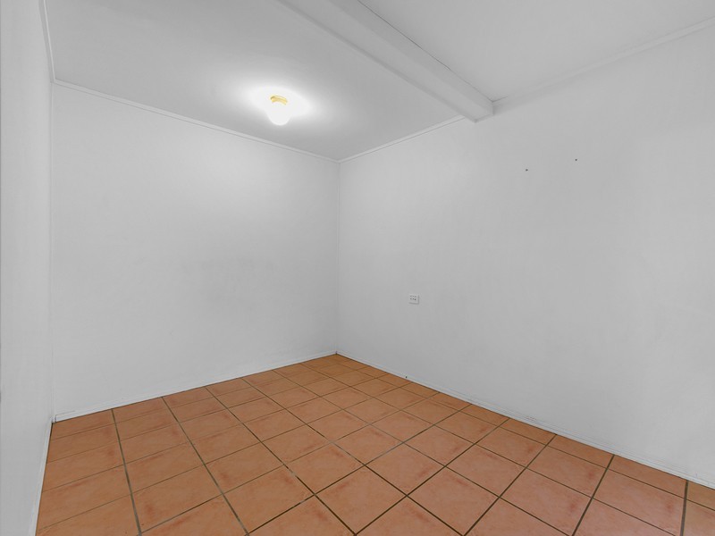 444 Waterworks Road (downstairs), Ashgrove QLD 4060