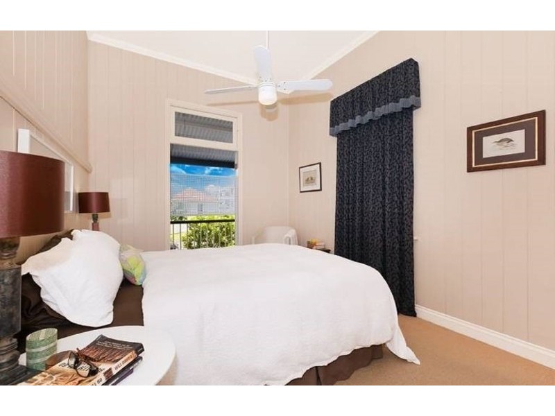 32 Fosbery Street, Windsor QLD 4030