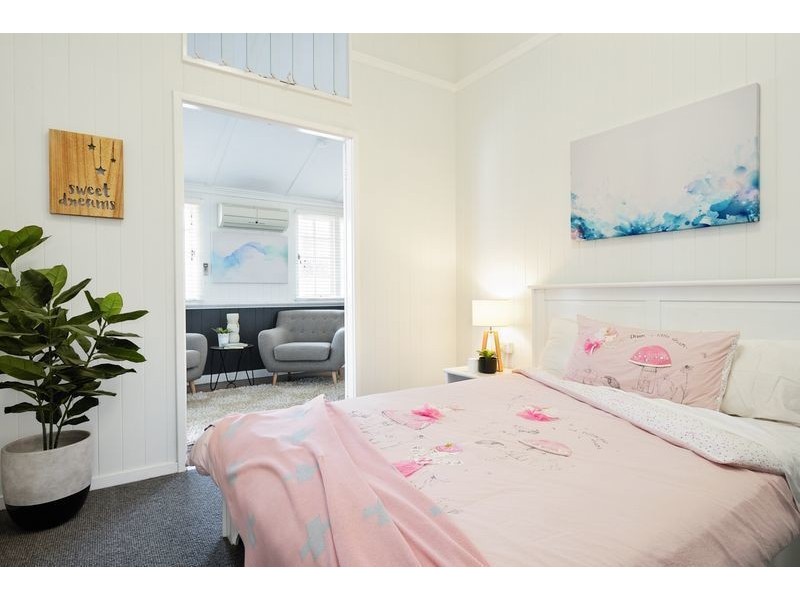 42 Strathmore Street, Kedron QLD 4031