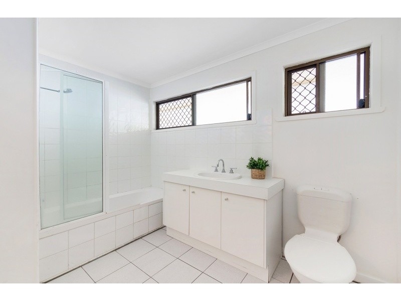 15 Enid Street, Bracken Ridge QLD 4017