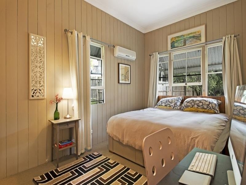 9 Alexandra Street, Bardon QLD 4065