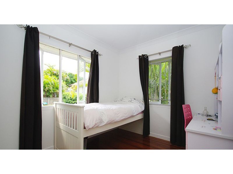 42 Hexham Street, Tarragindi QLD 4121