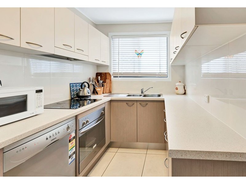 2/35 Brisbane Road, Biggera Waters QLD 4216