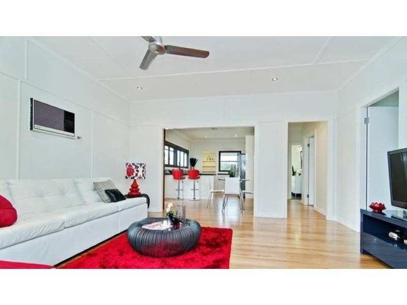 112 Redwood Street, Stafford Heights QLD 4053