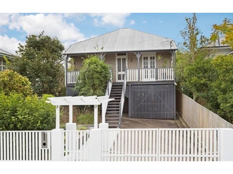 25 South Street, Newmarket QLD 4051