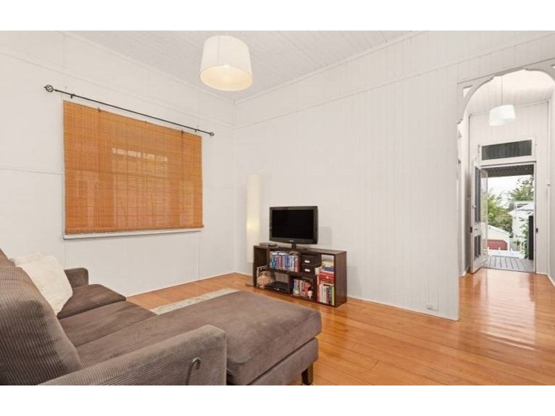 25 South Street, Newmarket QLD 4051