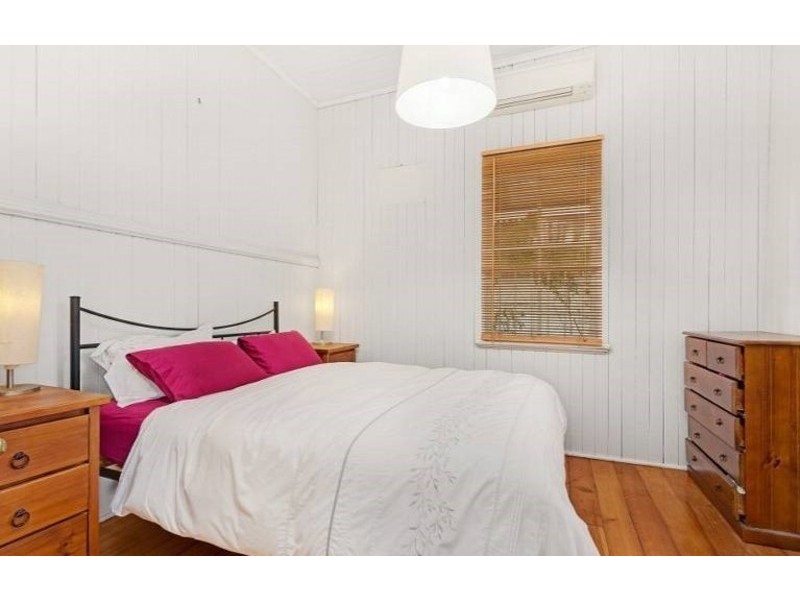 25 South Street, Newmarket QLD 4051