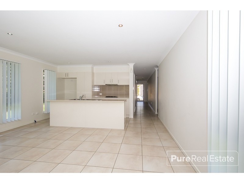 36 Knightsbridge Drive, Chuwar QLD 4306