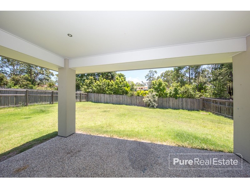36 Knightsbridge Drive, Chuwar QLD 4306