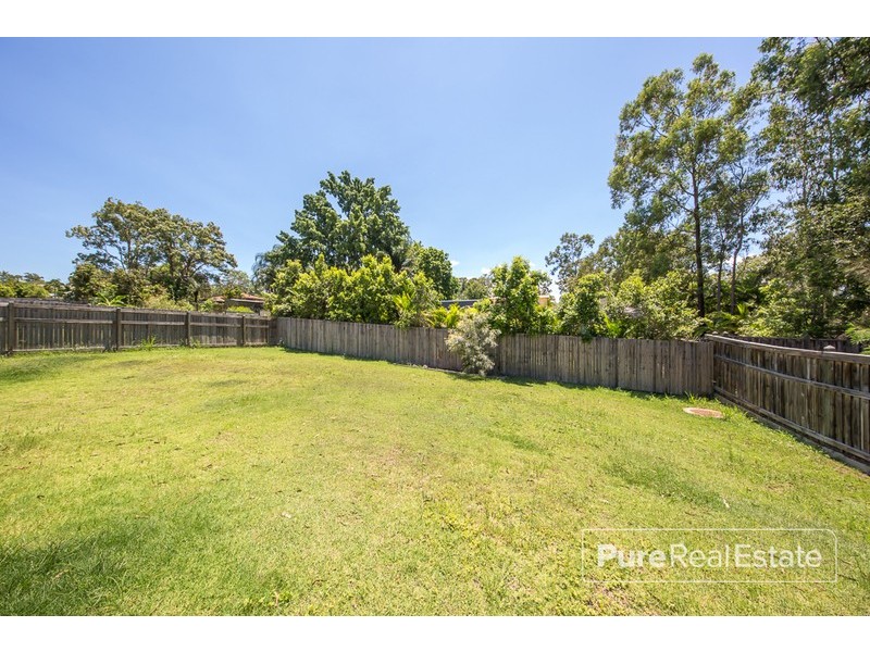 36 Knightsbridge Drive, Chuwar QLD 4306