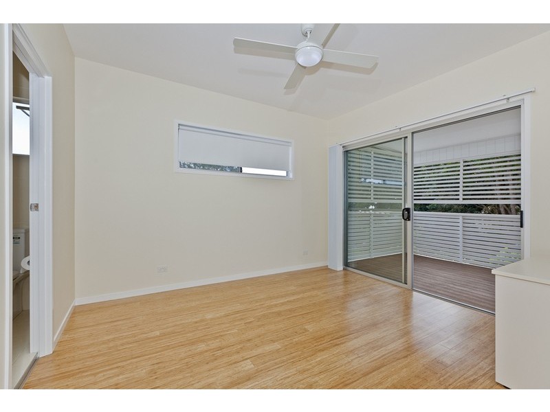 2/18 Ward Street, Indooroopilly QLD 4068