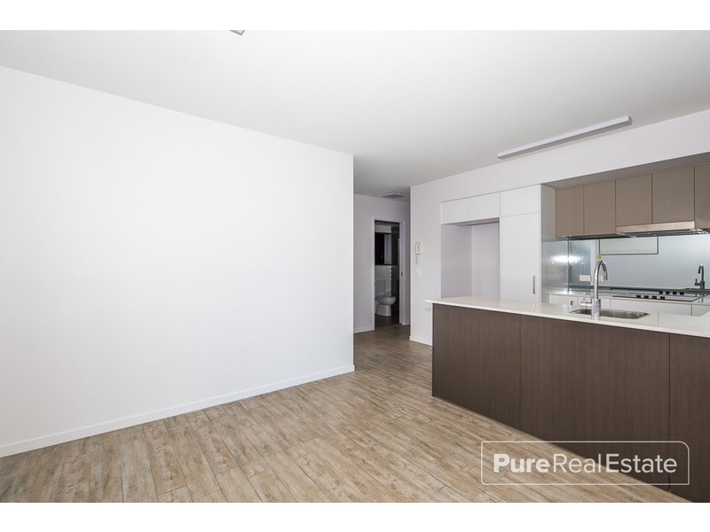 10/17 Carl Street, Woolloongabba QLD 4102