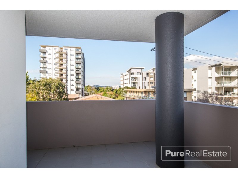 10/17 Carl Street, Woolloongabba QLD 4102
