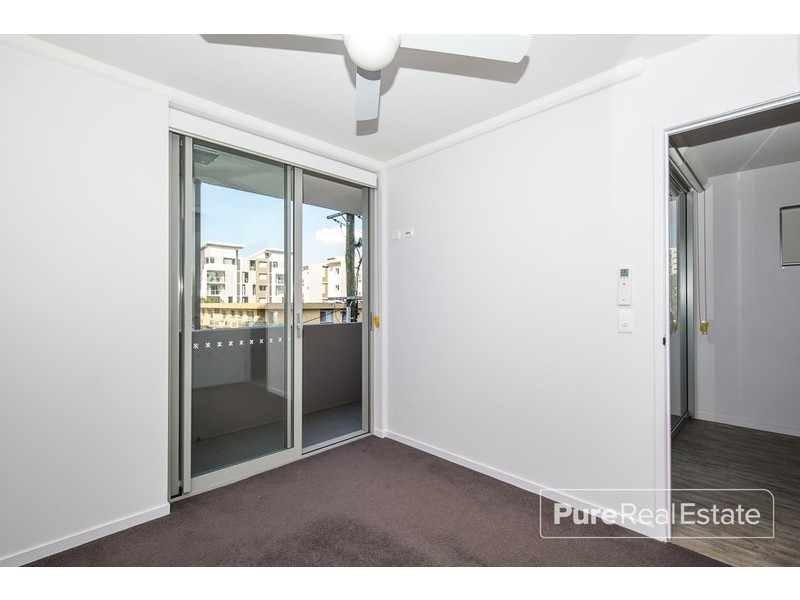 10/17 Carl Street, Woolloongabba QLD 4102