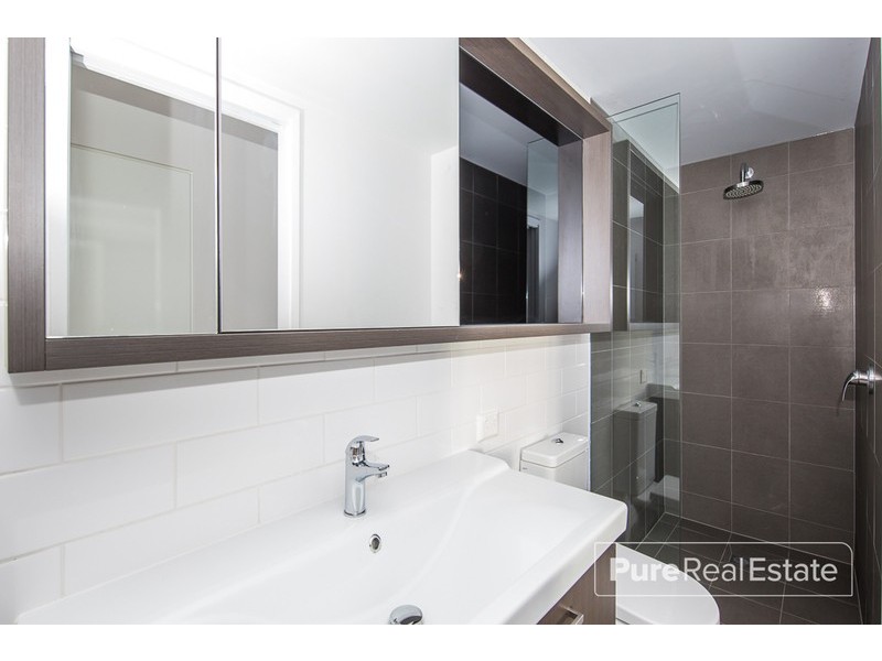 10/17 Carl Street, Woolloongabba QLD 4102