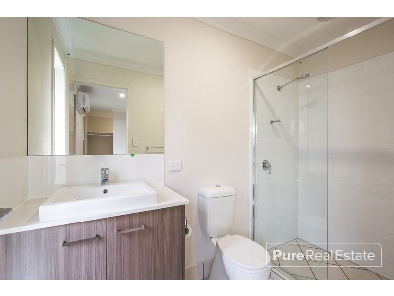 7 Mac Street, Bridgeman Downs QLD 4035